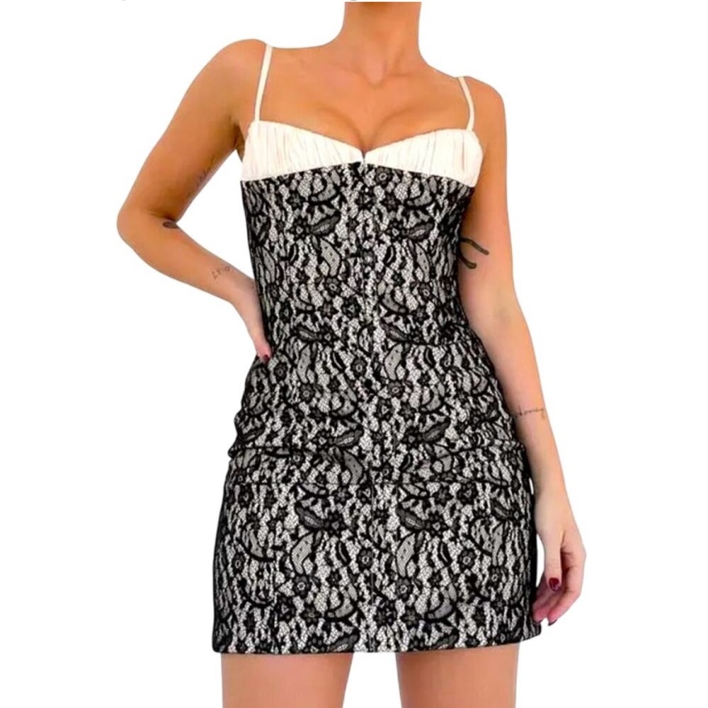 NWT Rumored Versailles Mini Dress Lace Black Cream Size 10
